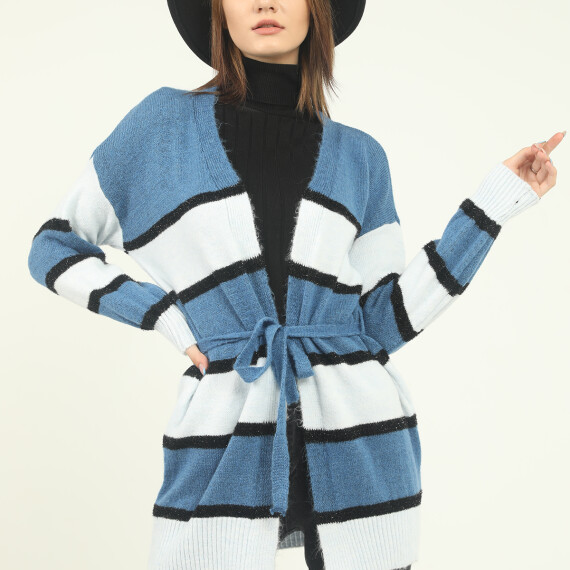 http://www.erentriko.com/products/cizgili-ceket